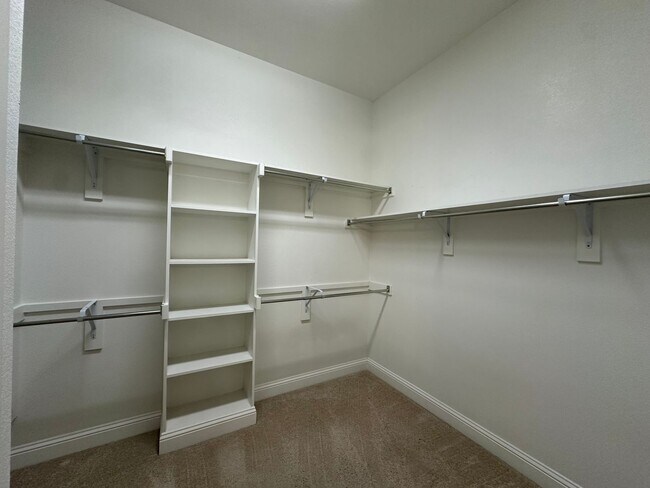 Building Photo - 3042 Seattle Slew Dr