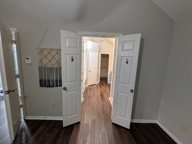 Building Photo - 1324 Kittery Dr