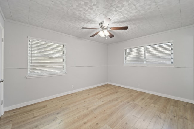 Building Photo - 3502 S Dakota Dr