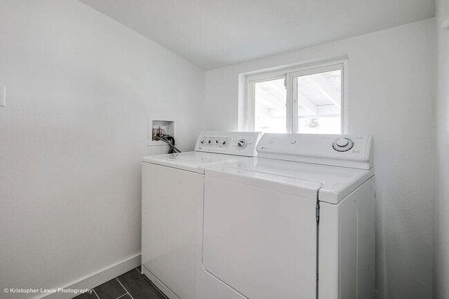 Building Photo - Historic Highlands Gem: Modern Comforts in a Sought-After Neighborhood!