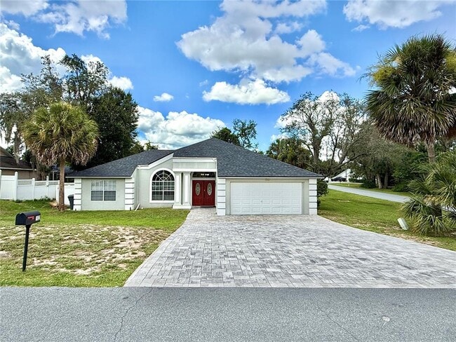 Primary Photo - 102 Titan Dr