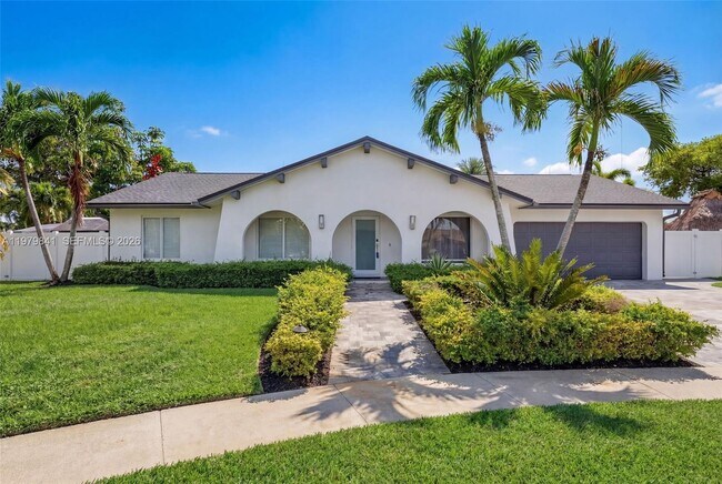 Building Photo - 8695 SW 51st Pl