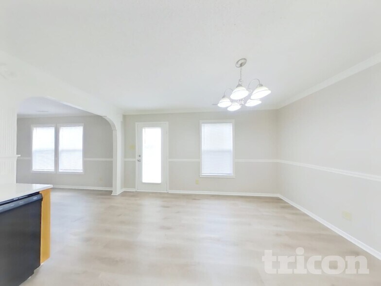 Building Photo - 1997 Evergold Cir