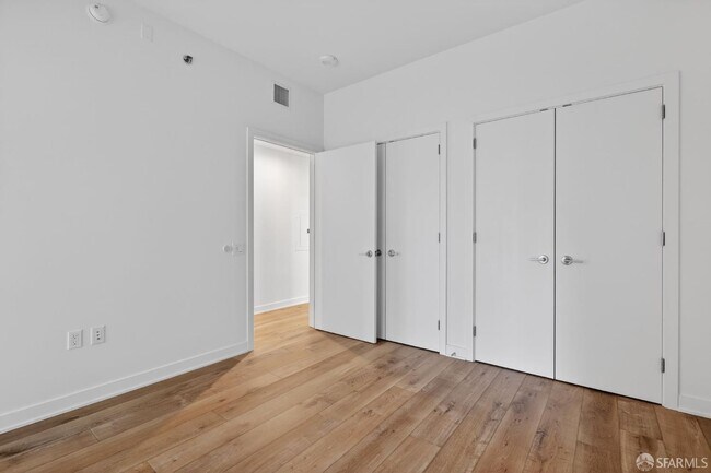 Building Photo - 280 Spear St