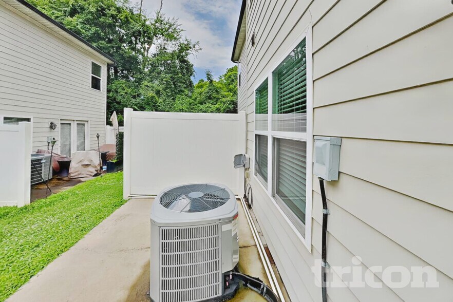 Building Photo - 309 Woodfern Ct