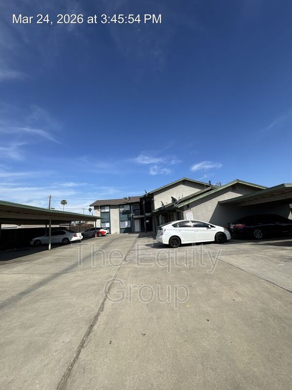 Building Photo - 514 S Bridge St