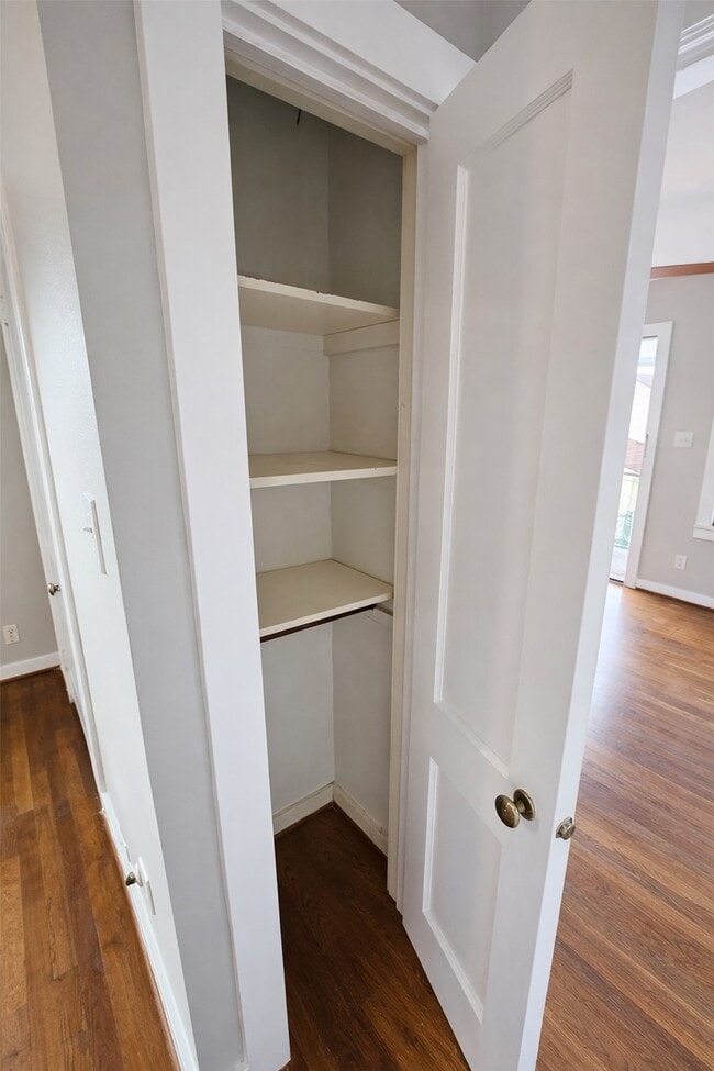 Building Photo - 1621 Wesley St