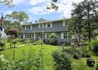 Building Photo - 152 W Yaphank Rd