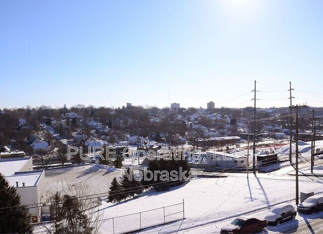 Building Photo - 616 N 46th St