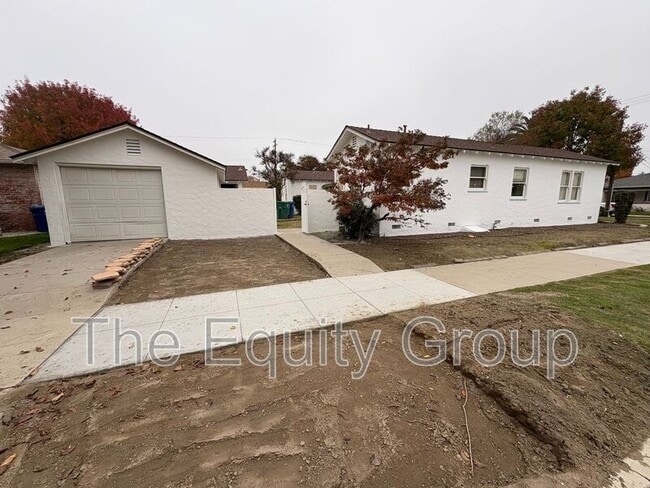 Building Photo - 1801 Riverside St