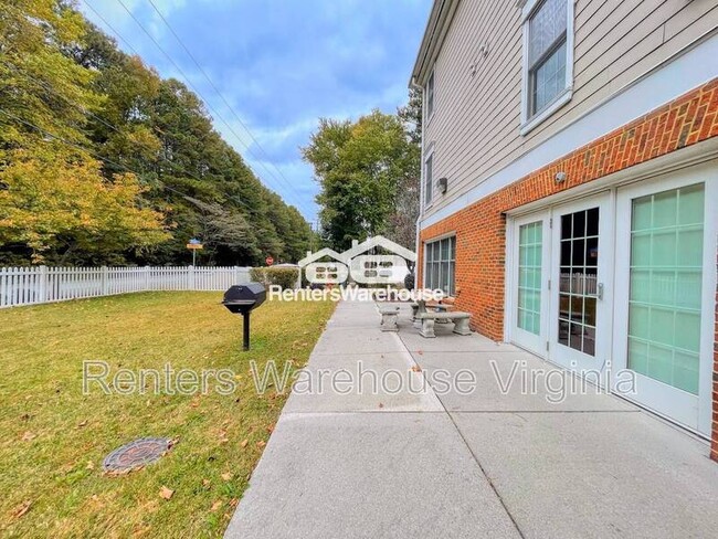 Building Photo - 500 Judah Way