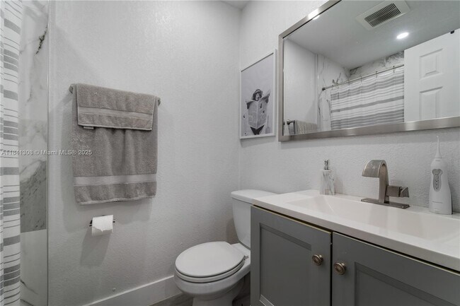 Building Photo - 6711 NW 193rd Ter