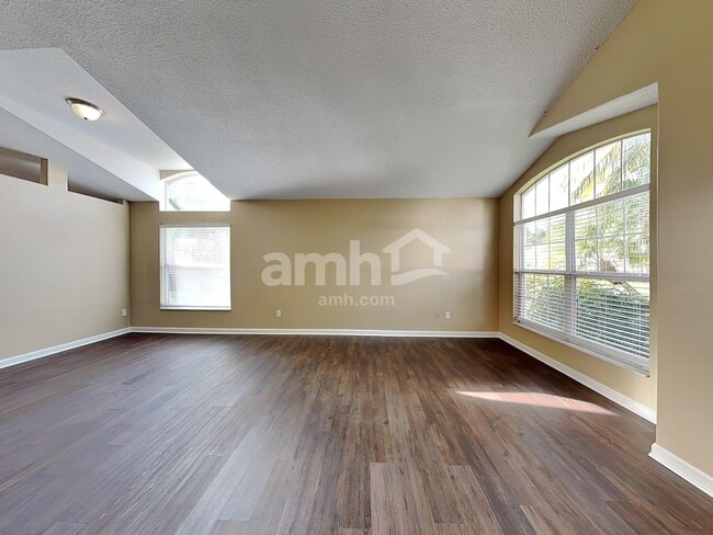 Building Photo - 6673 Bouganvillea Crescent Dr