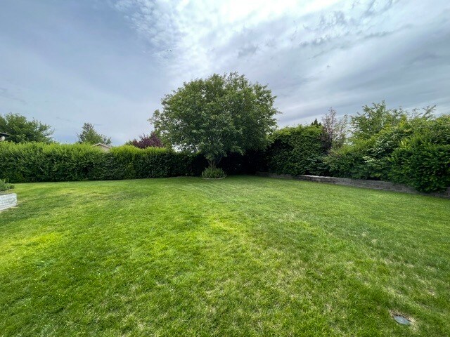 Building Photo - 14901 Eagle Dr