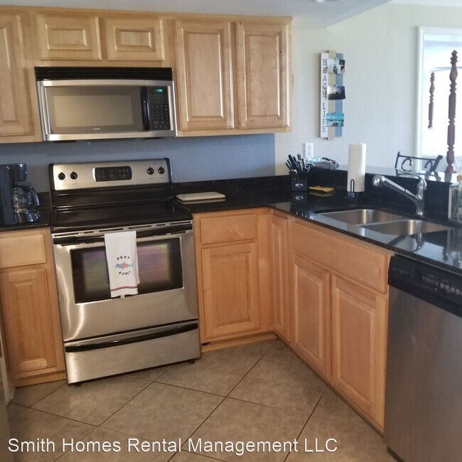 Building Photo - 2 br, 2 bath House - 2046 Beach Blvd #A326