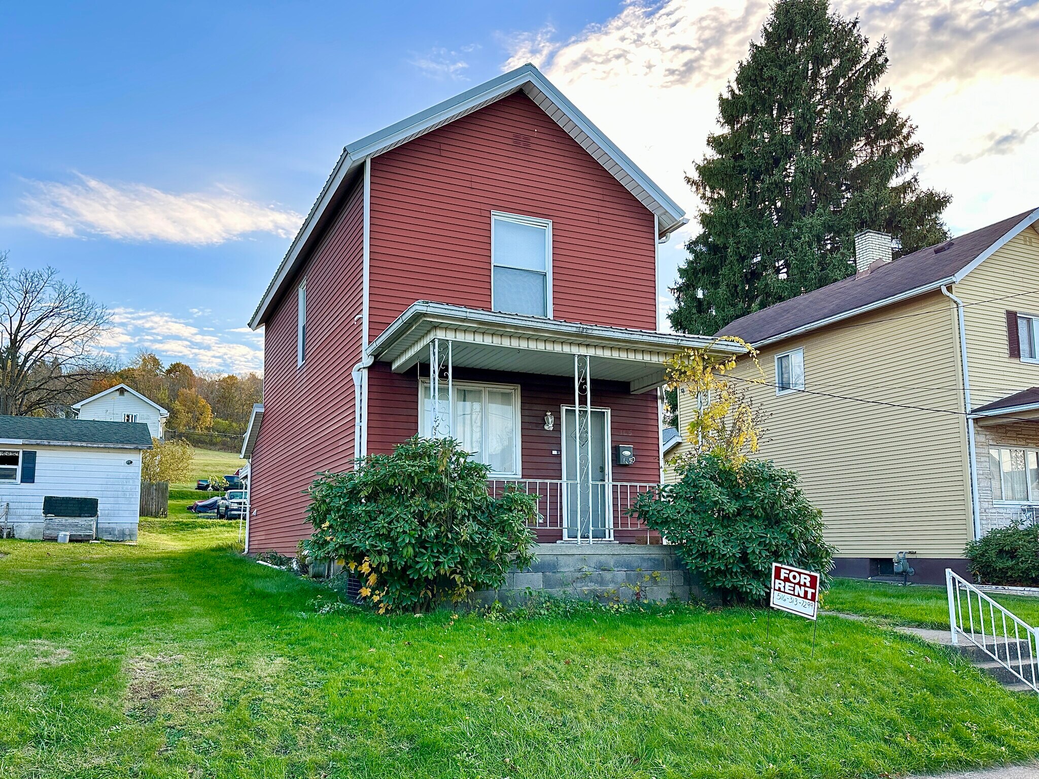 Building Photo - 105 W Chartes St