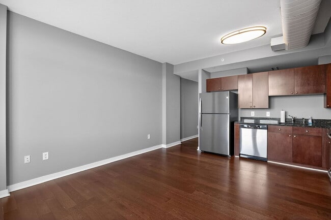 Building Photo - 155 Potomac Psge