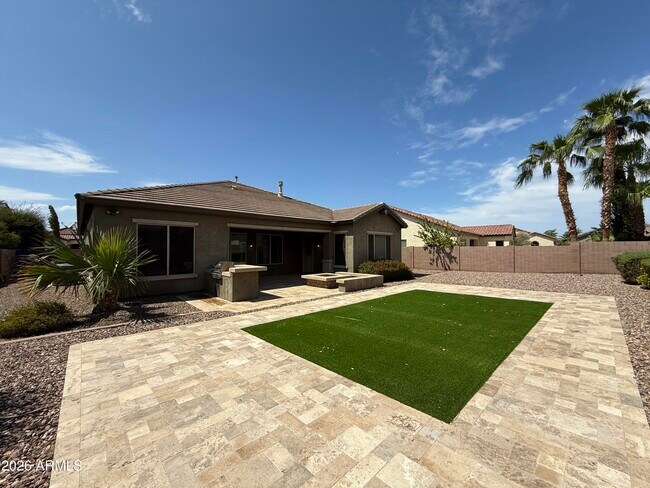 Building Photo - 4045 S Camellia Dr