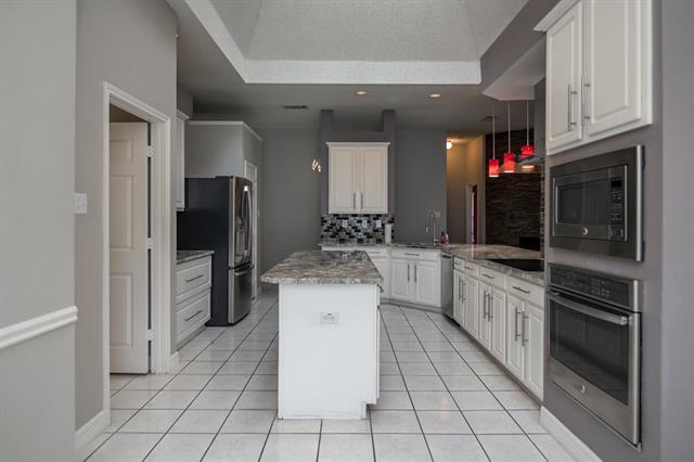 Building Photo - 806 Amber Ct