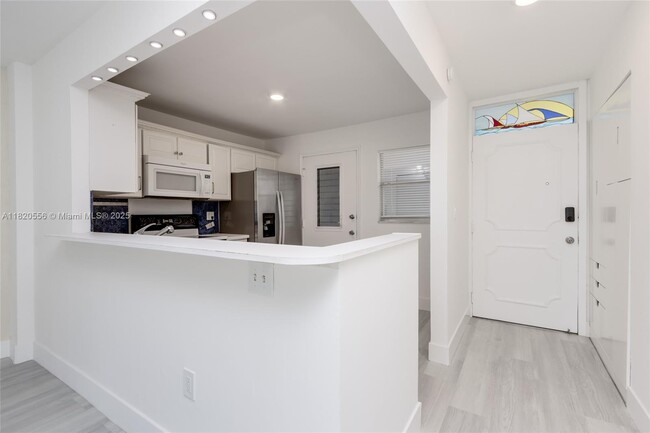 Building Photo - 3600 NE 170th St