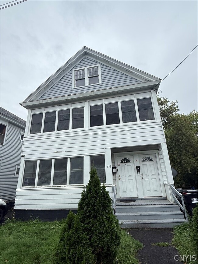 Building Photo - 526 Boyden St