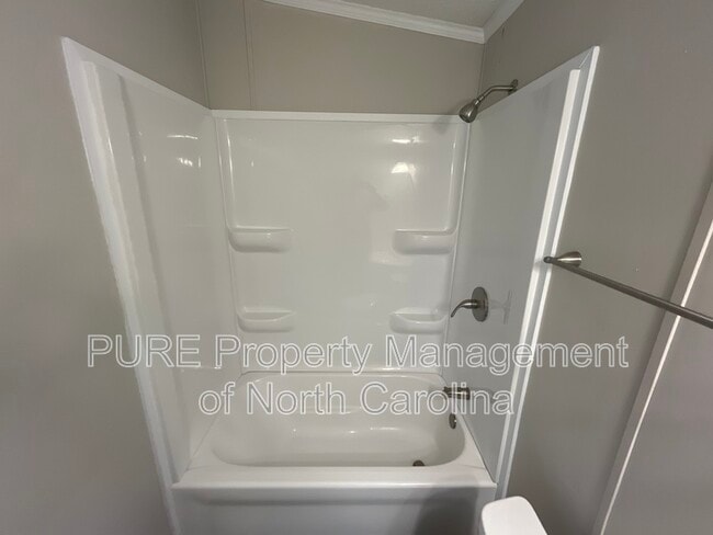 Building Photo - 318 Rankin Hill Rd