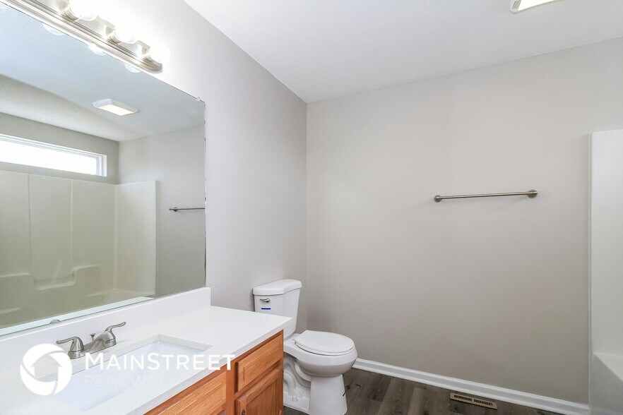 Building Photo - 490 Mae Stone Dr