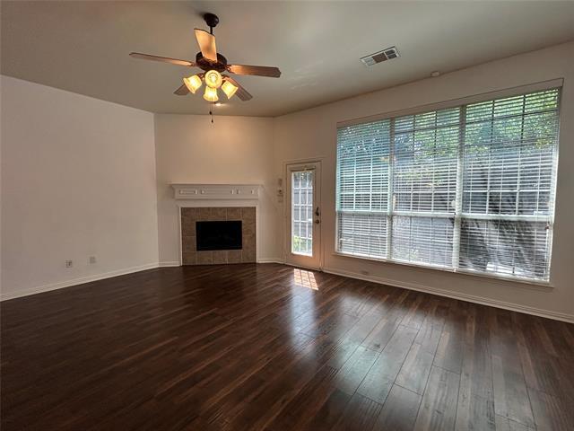 Building Photo - 4840 Van Zandt Dr