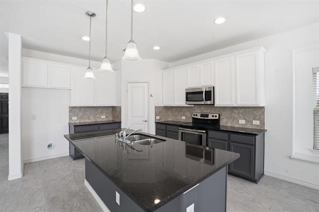 Building Photo - 11300 Hubbard Creek Dr