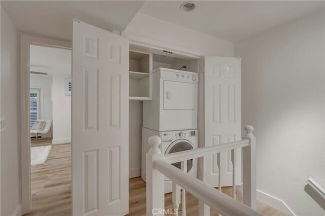 Building Photo - 237 Calliope St