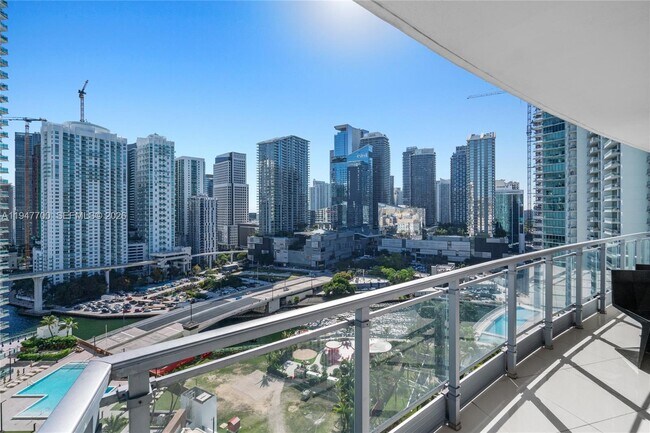 Building Photo - 90 SW 3rd St