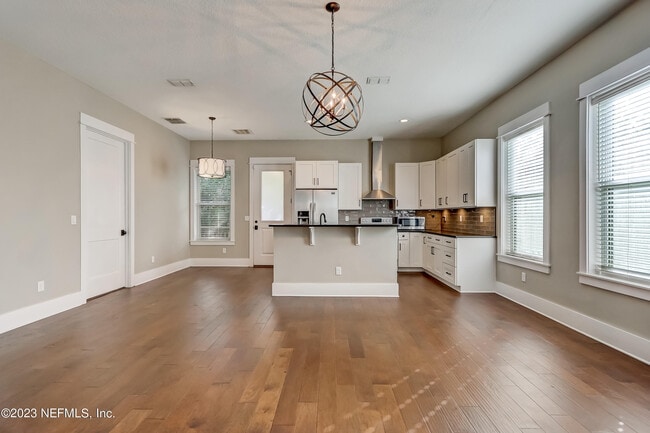 Building Photo - 1228 Willow Ct