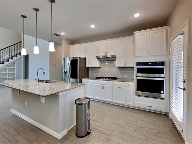 Building Photo - 251 Novacek St