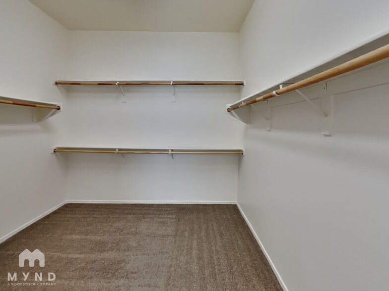 Building Photo - 12548 E Red Iron Trail