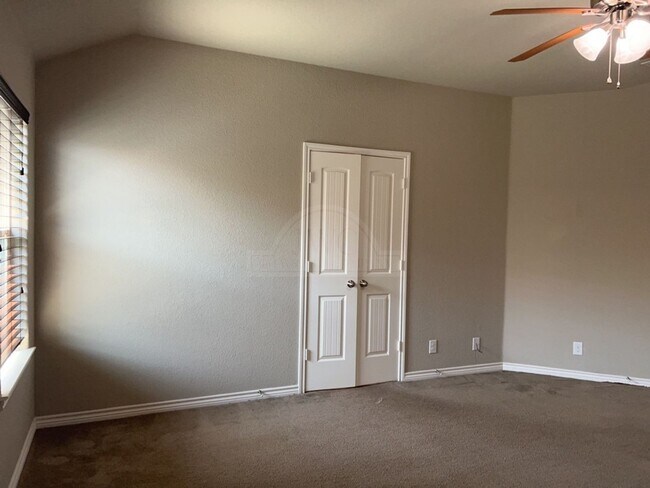 Building Photo - 2604 Tarrant County Dr
