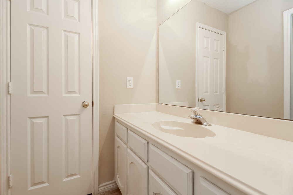 Building Photo - 1554 Cardigan Ln