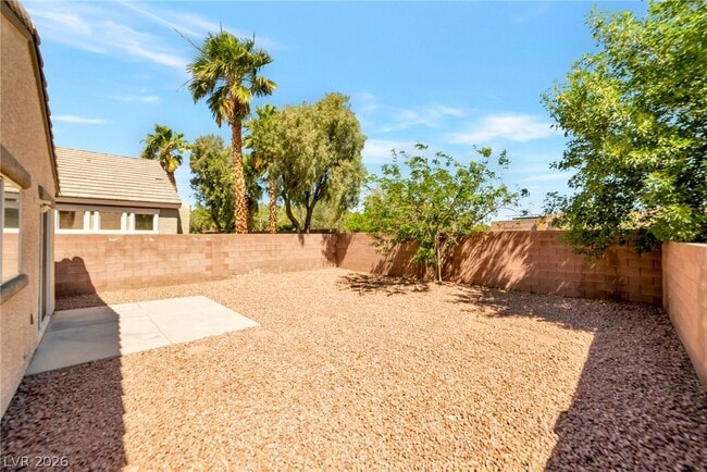 Building Photo - 10274 Chigoza Pine Ave
