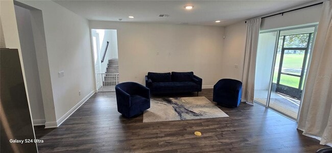 Building Photo - 18410 Blue Heron Cir