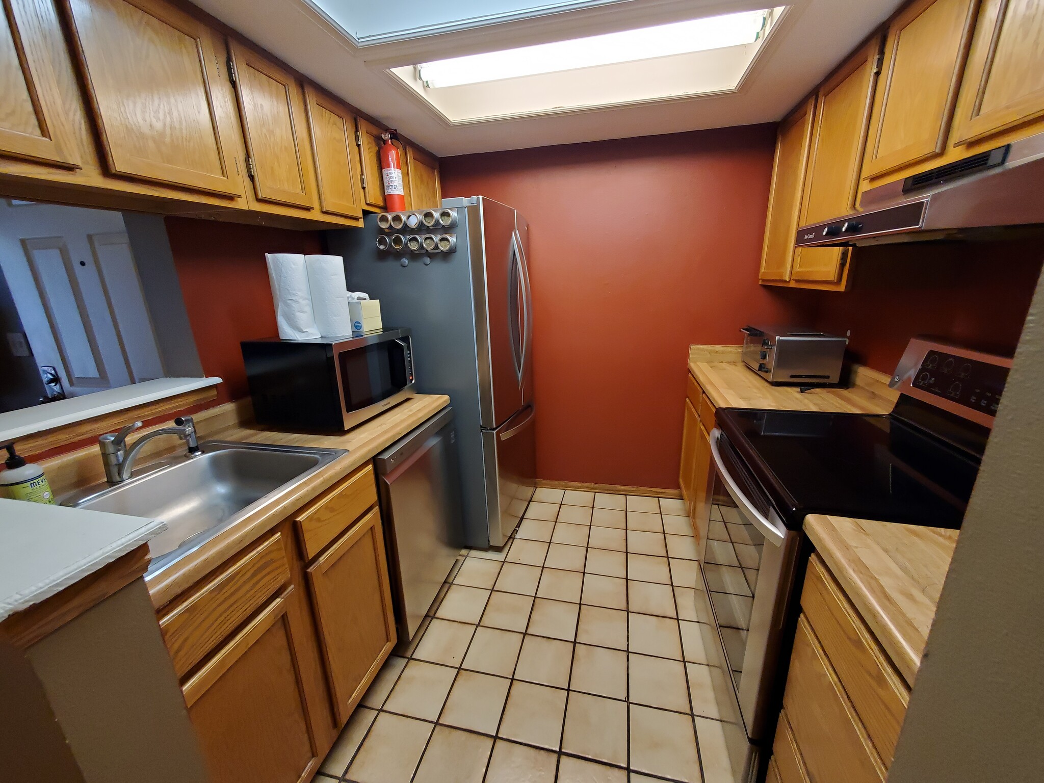 Building Photo - 842 Tenderfoot Hill Rd