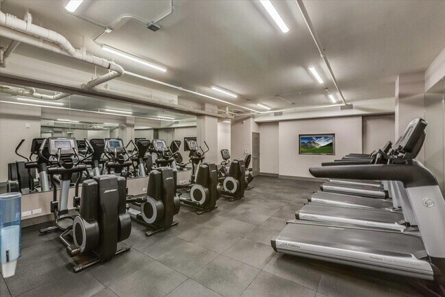 Building Photo - 1400 Hudson St