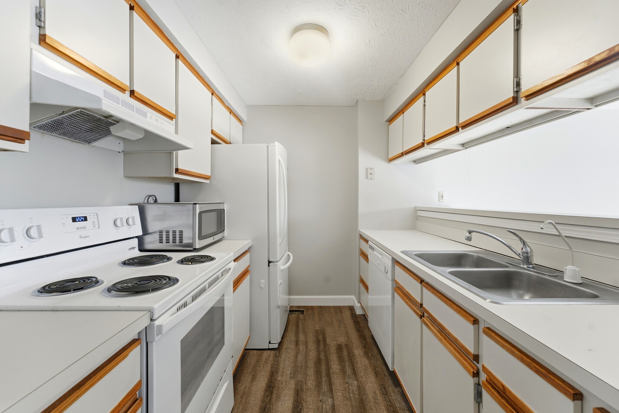 Building Photo - 217 Clearbrook Ct