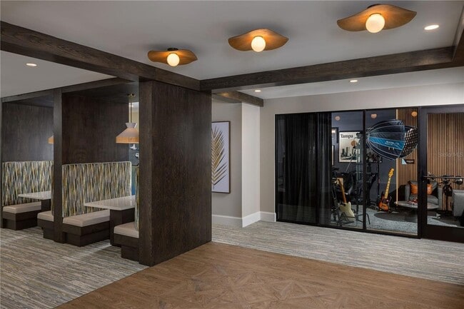 Building Photo - 5127 W Tyson Ave