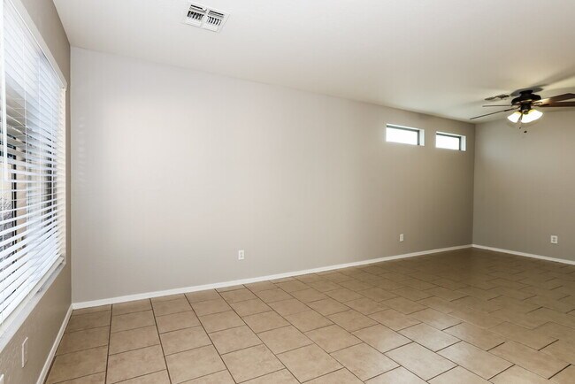 Building Photo - 12433 W Larkspur Rd