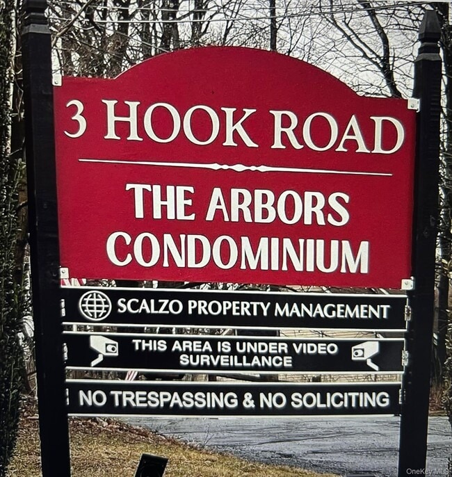 Primary Photo - 3 Hook Rd
