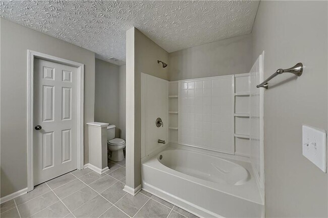 Building Photo - 293 Topaz Dr