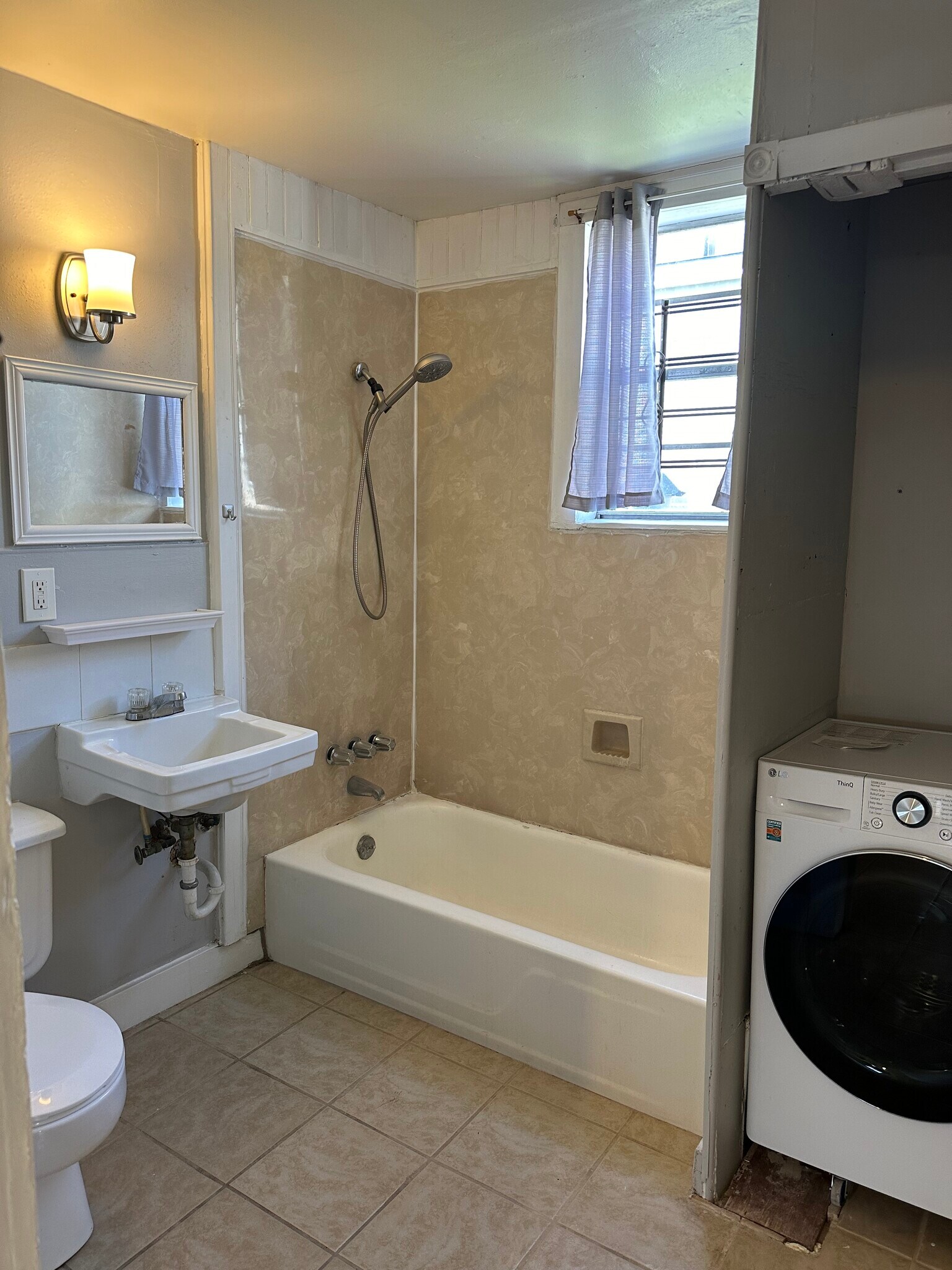 Building Photo - 7326 Freret St