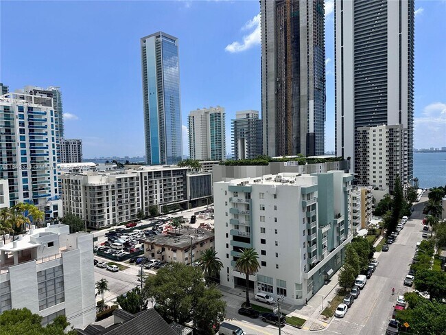 Building Photo - 2275 Biscayne Blvd Blvd