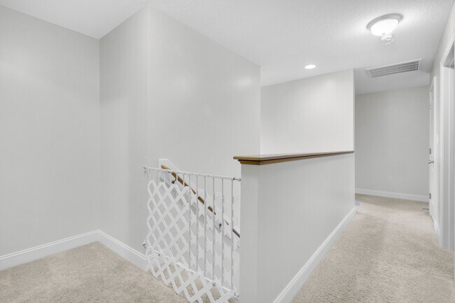 Building Photo - 630 Indigo Johnston Dr