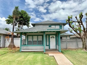 Building Photo - Stunning 3-bedroom and 3-bathroom Home (Ka...