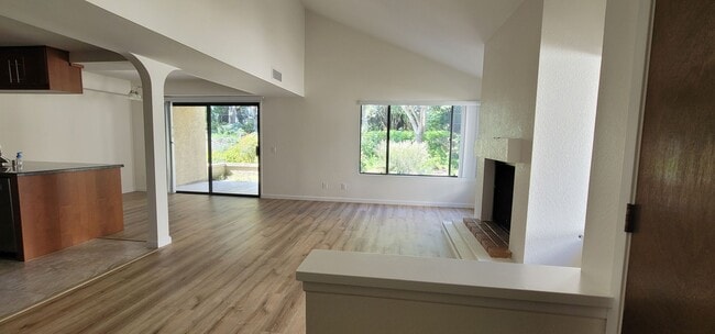 Building Photo - Spacious 3-Bedroom Townhome with Scenic Views in Glenwood Springs